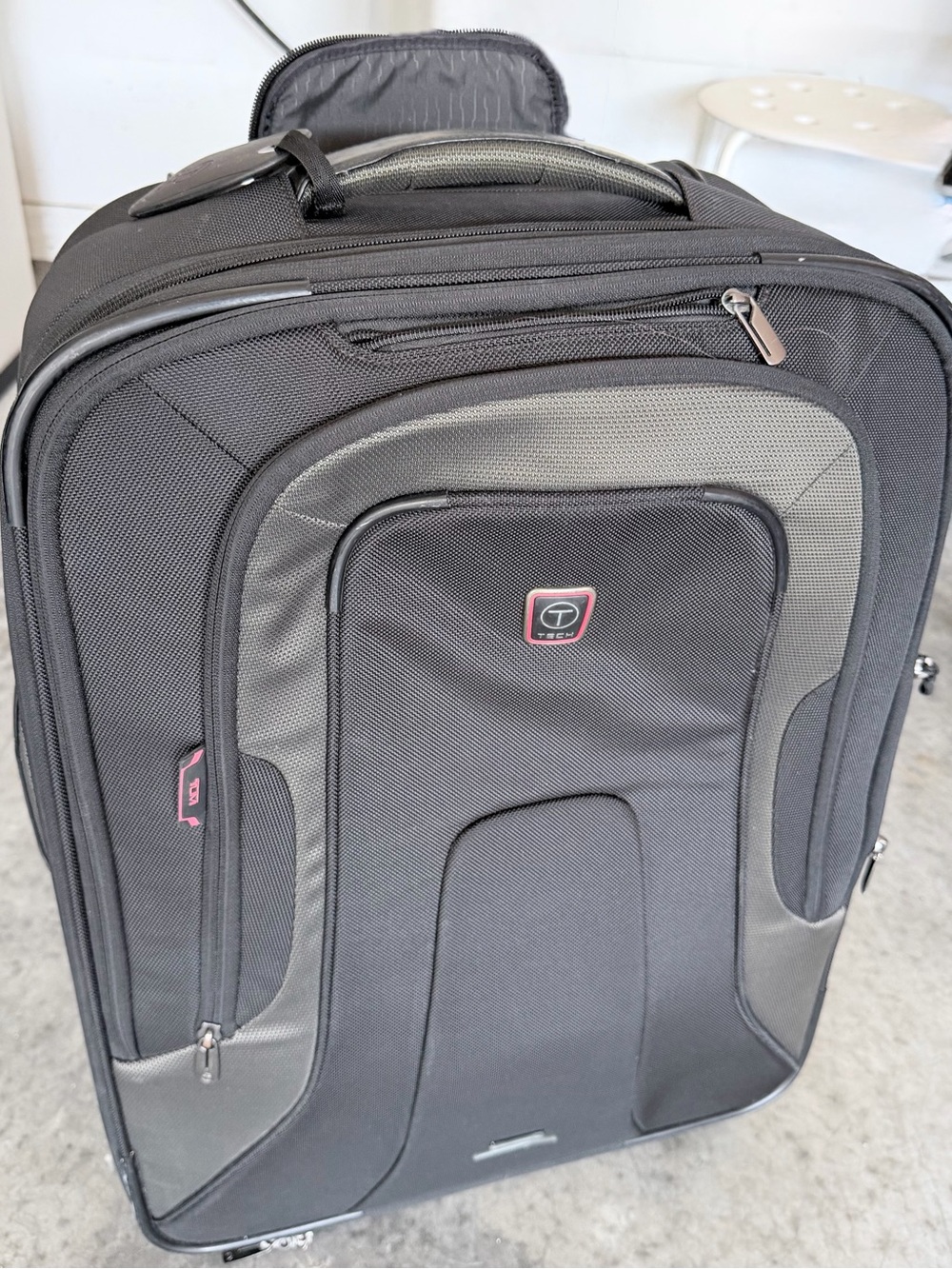 TUMI Tech Black Rolling Carry on Suitcase 23x15x10